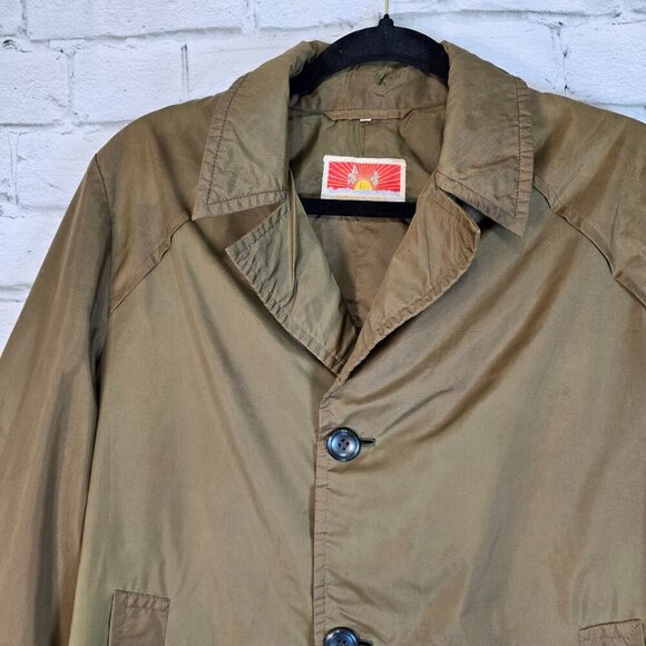 VINTAGE ORIENTAL BRAND LONG RAINCOAT DARK OLIVE WOMENS SIZE 40 (LG) CLASSIC - Picture 2 of 6